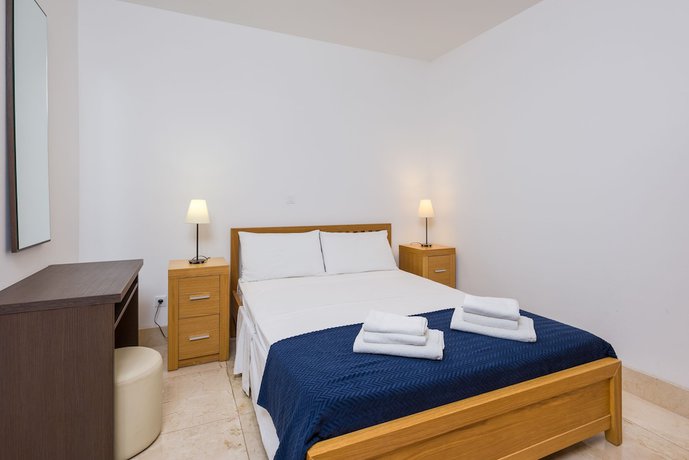 Imagen de la habitación del Hotel Villa Salena. Foto 7