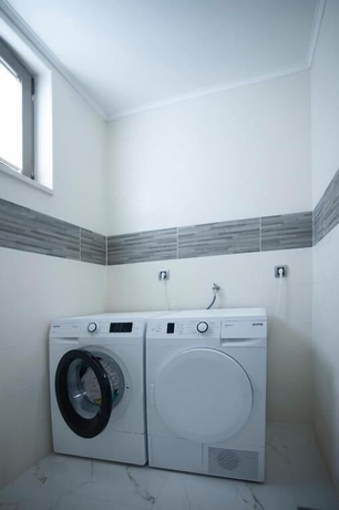 Imagen de los interiores del Hotel Villa Salute. Foto 15