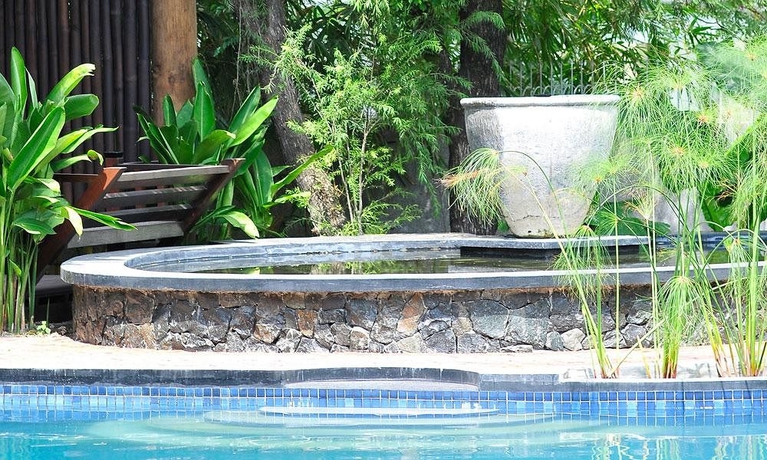 Imagen de la piscina del Hotel Villa Samadhi Kuala Lumpur. Foto 9