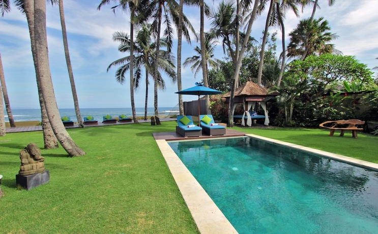Imagen de la piscina del Hotel Villa Samudra. Foto 17
