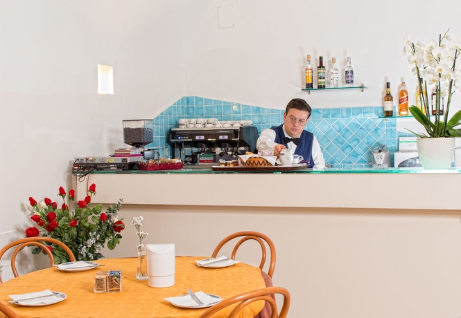 Imagen del bar/restaurante del Hotel Villa San Felice. Foto 4