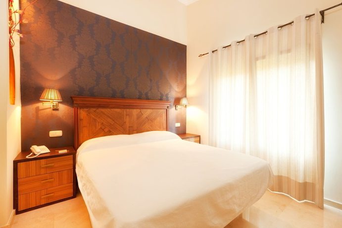 Imagen de la habitación del Hotel Villa San Francisco, Marbella. Foto 17