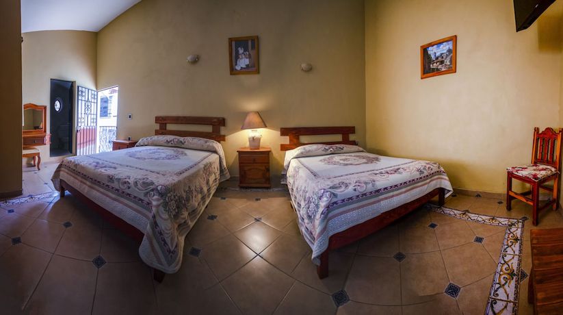 Imagen de la habitación del Hotel Villa San Francisco, Taxco. Foto 15
