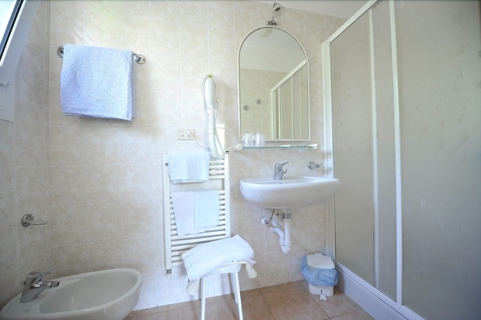 Imagen de la habitación del Hotel Villa San Giuseppe. Foto 9