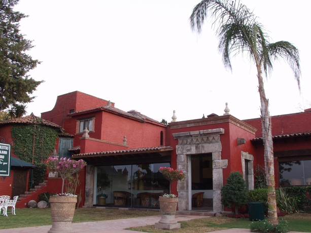 Imagen de los exteriores del Hotel Villa San Jose and Suites. Foto 10