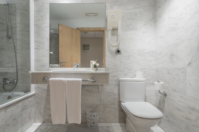 Imagen de la habitación del Hotel Villa San Juan. Foto 14