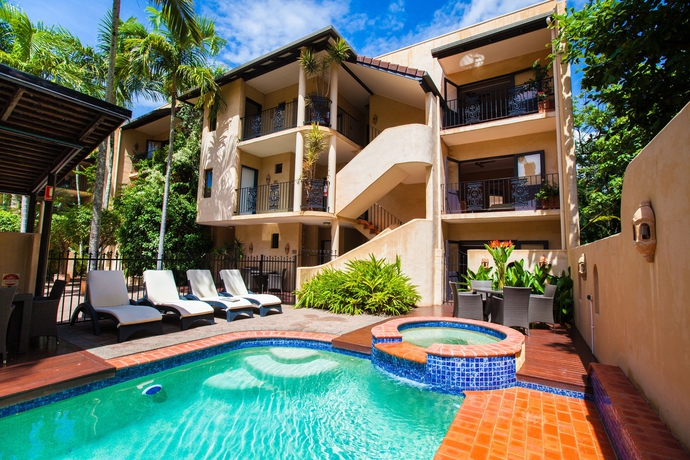 Imagen de la piscina del Hotel Villa San Michele, Port Douglas. Foto 13
