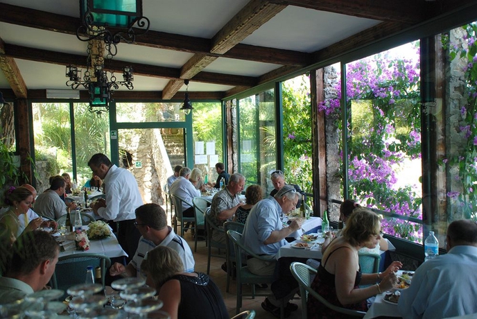 Imagen del bar/restaurante del Hotel Villa San Michele, Ravello. Foto 1