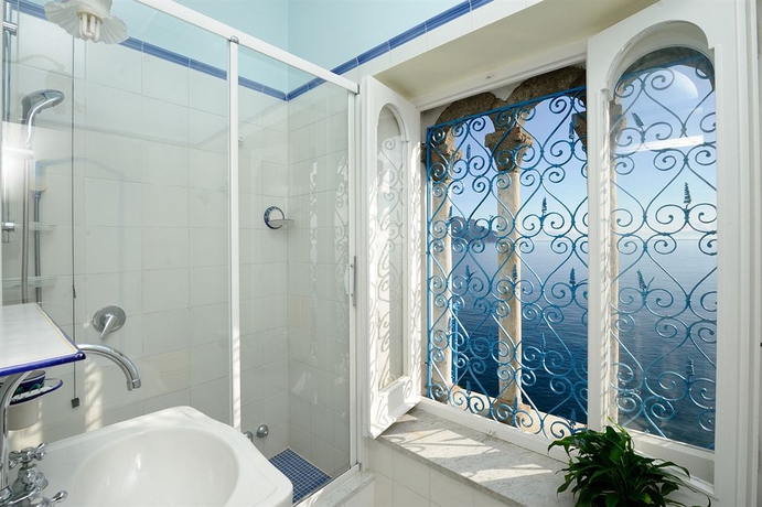 Imagen de la habitación del Hotel Villa San Michele, Ravello. Foto 3