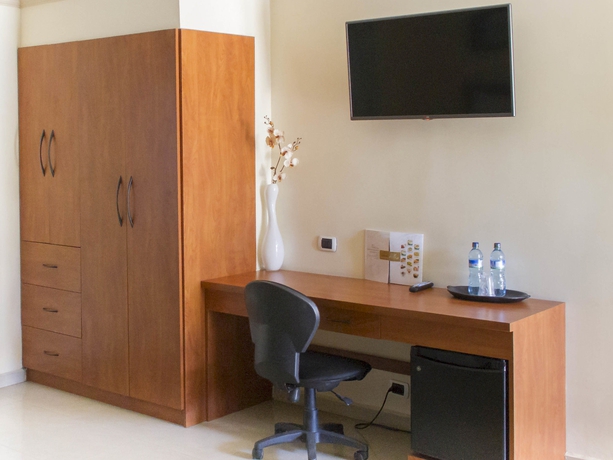 Imagen de la habitación del Hotel Villa San Miguel. Foto 5