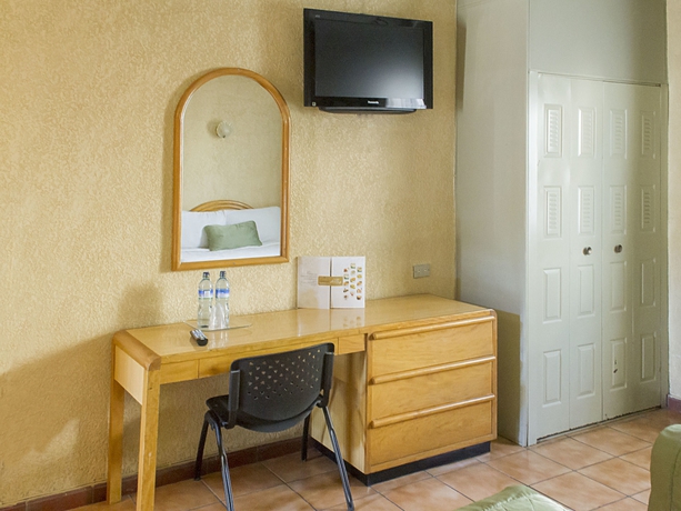 Imagen de la habitación del Hotel Villa San Miguel. Foto 7