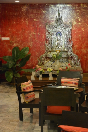 Imagen de los interiores del Hotel Villa San Pee Seua. Foto 19