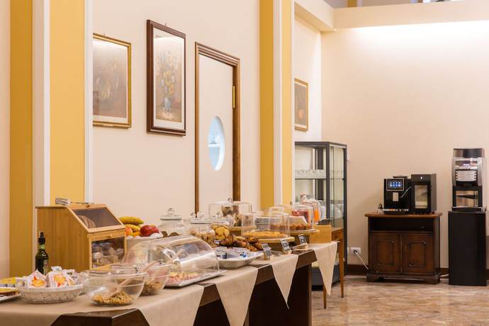 Imagen del bar/restaurante del Hotel Villa Santa Margherita. Foto 4