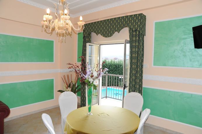 Imagen de la habitación del Hotel Villa Santa Maria. Foto 8