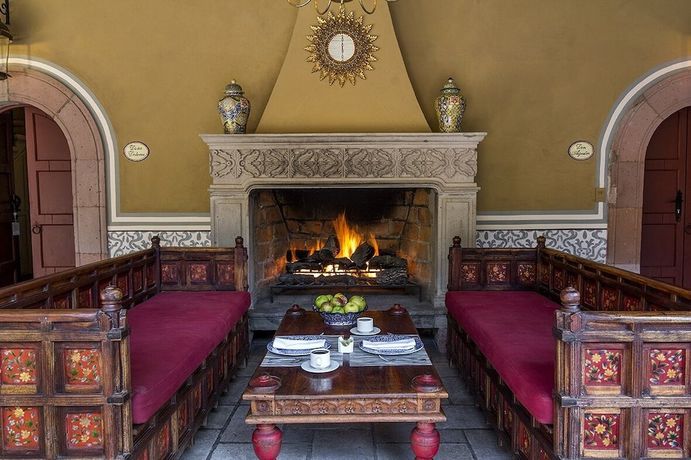 Imagen de los interiores del Hotel Villa Santa Monica. Foto 19