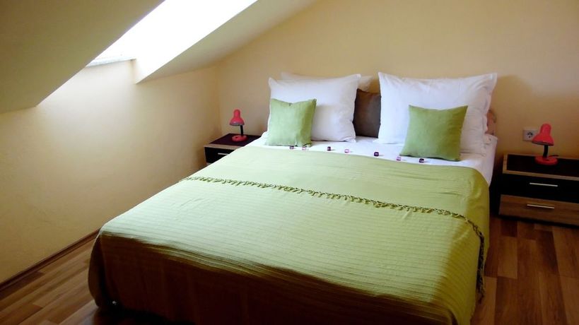 Imagen de la habitación del Hotel Villa Sara, Makarska. Foto 2