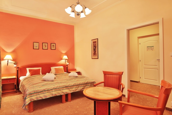 Imagen de la habitación del Hotel Villa Savoy Spa Park. Foto 12