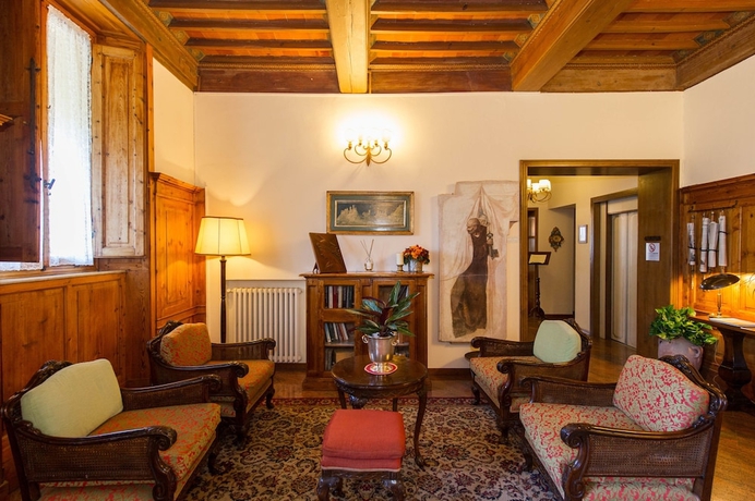 Imagen del bar/restaurante del Hotel Villa Scacciapensieri Boutique. Foto 2