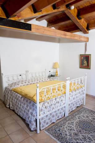 Imagen de la habitación del Hotel Villa Scalabrini. Foto 9