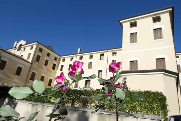 Imagen general del Hotel Villa Scalabrini. Foto 1