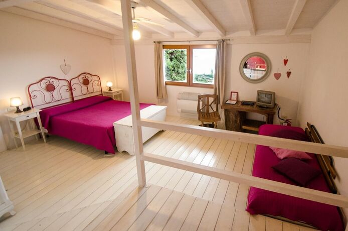 Imagen de la habitación del Hotel Villa Schindler. Foto 13