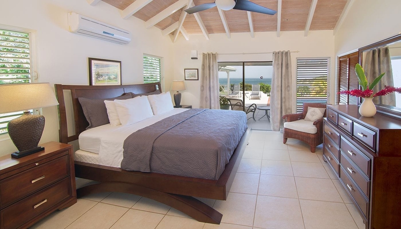 Imagen de la habitación del Hotel Villa Sehil. Foto 13