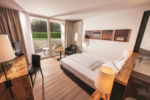 Imagen de la habitación del Hotel Villa Seilern Vital Resort. Foto 11