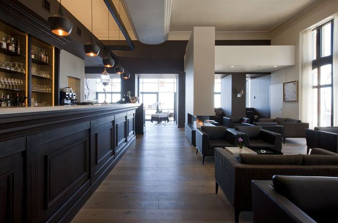 Imagen del bar/restaurante del Hotel Villa Select. Foto 11