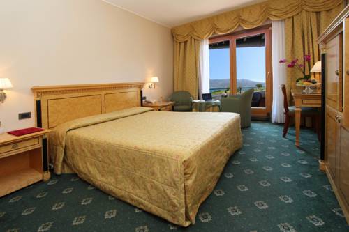 Imagen de la habitación del Hotel Villa Selene. Foto 10