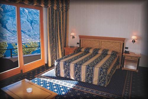 Imagen de la habitación del Hotel Villa Selene. Foto 14