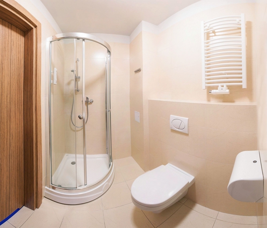 Imagen de la habitación del Hotel Villa Sentoza. Foto 5