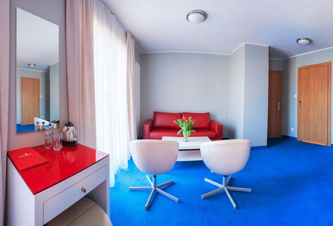 Imagen de los interiores del Hotel Villa Sentoza. Foto 14