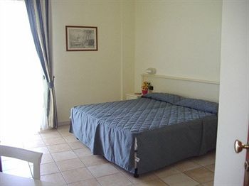 Imagen general del Hotel Villa Serena, Castellammare di Stabia. Foto 6