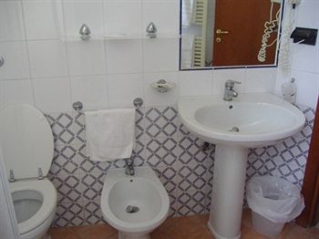 Imagen general del Hotel Villa Serena, Castellammare di Stabia. Foto 7