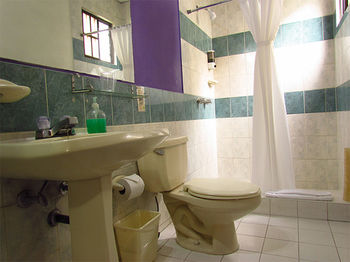 Imagen de la habitación del Hotel Villa Serena Escalón. Foto 8