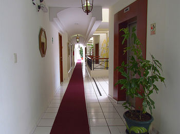 Imagen de los interiores del Hotel Villa Serena San Benito. Foto 11