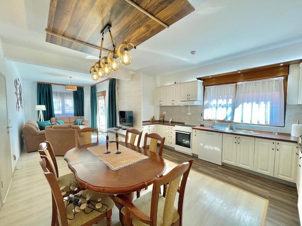 Imagen de la habitación del Hotel Villa Serenity. Foto 9