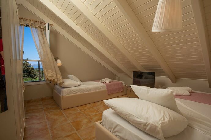 Imagen general del Hotel Villa Serenity Sleeps 9. Foto 9