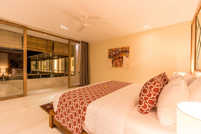 Imagen de la habitación del Hotel Villa Seriska Jimbaran Bali. Foto 10