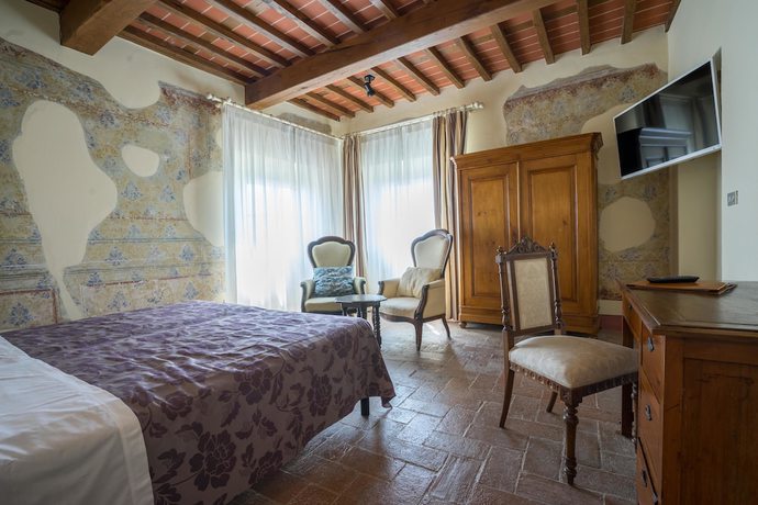 Imagen de la habitación del Hotel Villa Sermolli. Foto 2