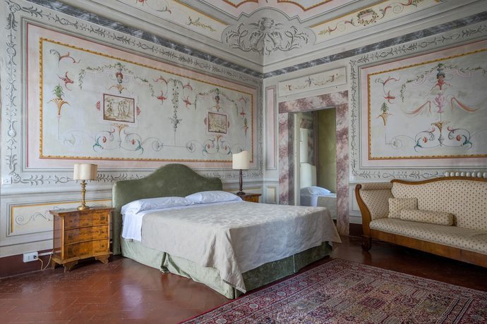 Imagen de la habitación del Hotel Villa Sermolli. Foto 5
