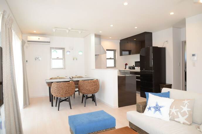 Imagen de la habitación del Hotel Villa ShineBlue. Foto 12