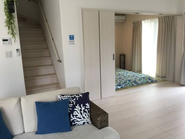 Imagen de la habitación del Hotel Villa ShineBlue. Foto 13