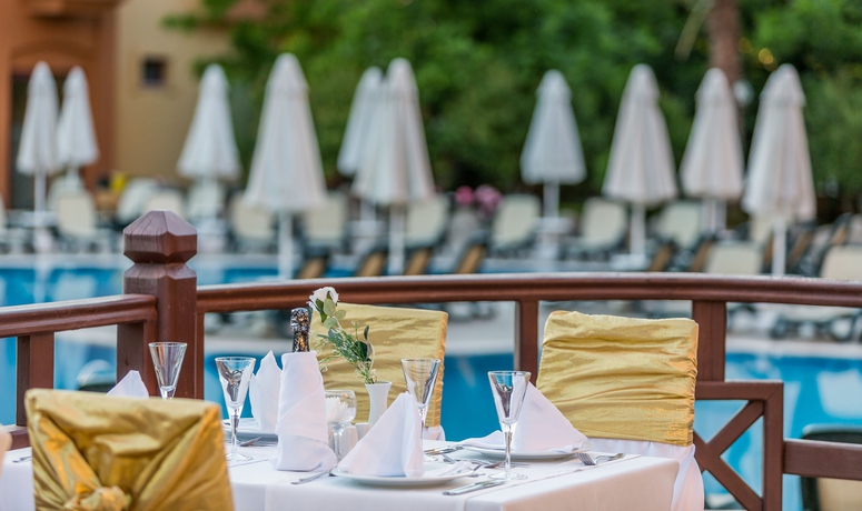 Imagen del bar/restaurante del Hotel Villa Side Residence. Foto 8