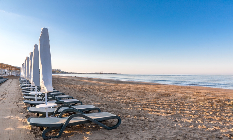 Imagen de los exteriores del Hotel Villa Side Residence. Foto 11