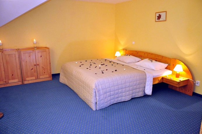 Imagen de la habitación del Hotel Villa Siesta. Foto 2