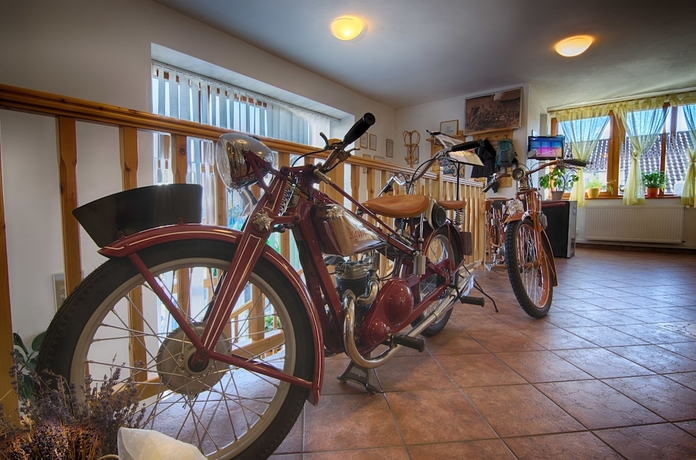 Imagen de los interiores del Hotel Villa Siesta. Foto 16