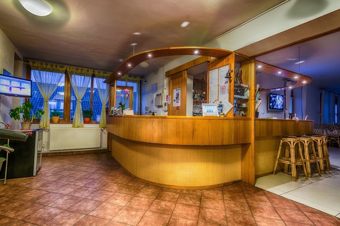 Imagen de los interiores del Hotel Villa Siesta. Foto 17