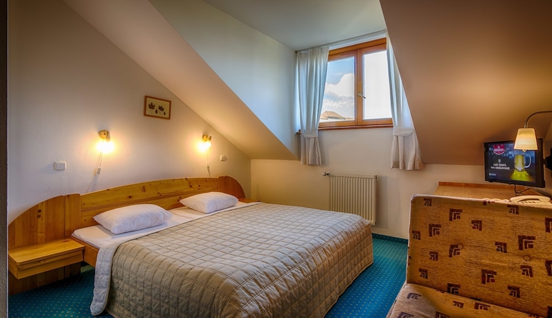 Imagen de la habitación del Hotel Villa Siesta. Foto 8