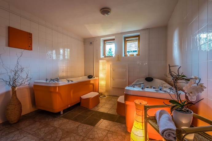 Imagen de la piscina del Hotel Villa Siesta. Foto 19